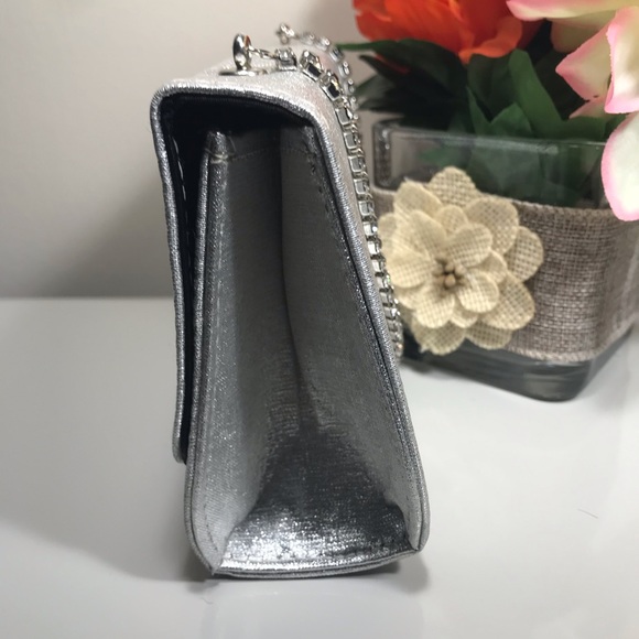 🛍Silver Evening Purse - Picture 3 of 5